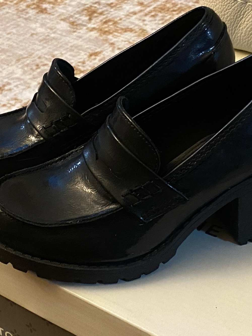 Women's Black Chunky Heel Penny Loafers
